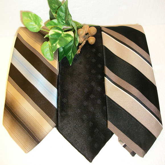 ❄️HP❄️3 Men's Neckties Beau Brummell-Wembley-Gian Mario - Picture 1 of 5